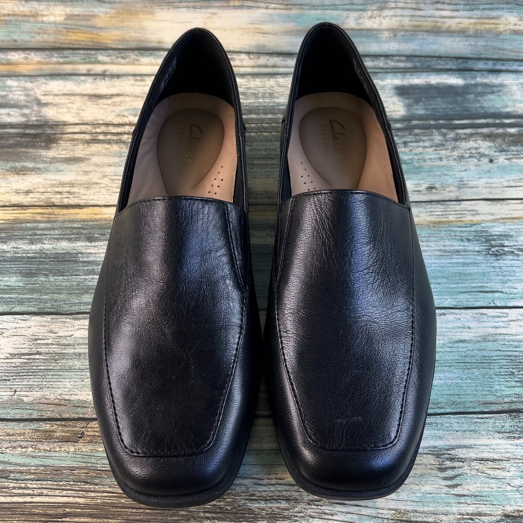 Clarks Sarafyna Freva Shoe Womens 7 Black Leather Loafers Flats Comfort Slip Ons